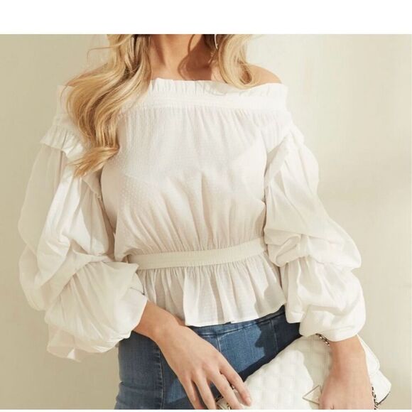 ✨Guess Celestine Off The Shoulder Sz Small Top✨ - Picture 1 of 9
